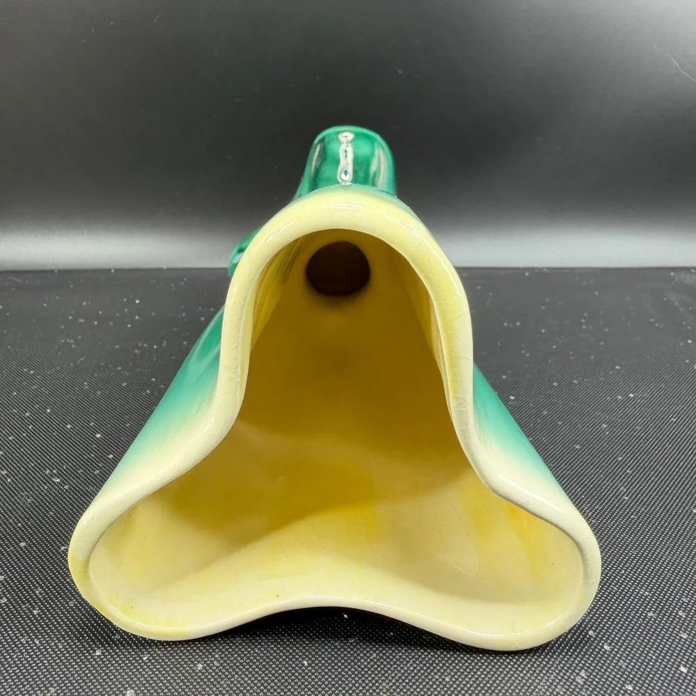 Vintage Green Ombre Crackle Glaze Ceramic Vase Tri Corner Pedestal Planter‎ Vase